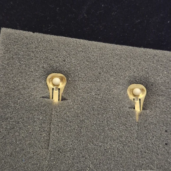 Heidi Daus Gold and Black Crystal Earrings - Picture 2 of 2